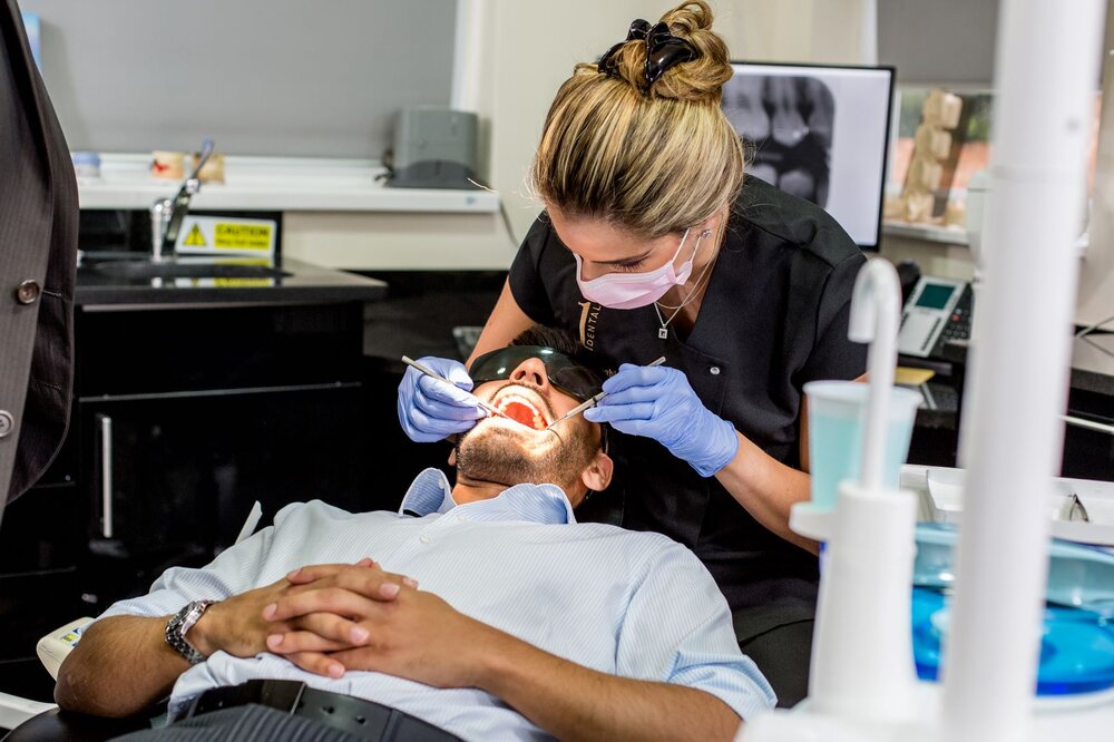 What Is The Difference Between An NHS And A Private Dentist LMG For 